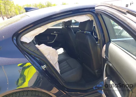 2016 Buick Regal Premium from USA, damaged, VIN 2G4GS5GX4G9205471